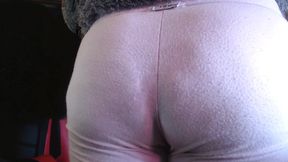 Summer Relaxation, Outfit & Farts Close-up Details