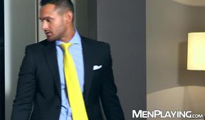 Alex Marte wraps his lips and ass on Marco Wilsons muscular dick