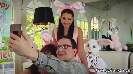 Step dad and partner' patron's daughter shower bangs ' Uncle Fuck Bunny