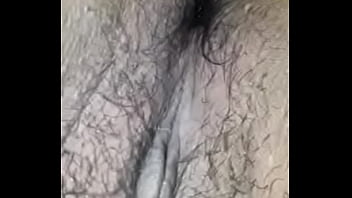 kiss on my girlfriend pussy hard