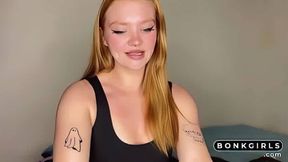 Public Facial for a Redhead Amateur Babe at the Bar!