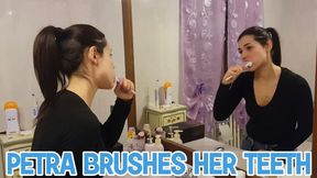 Petra brushes her teeth - HD