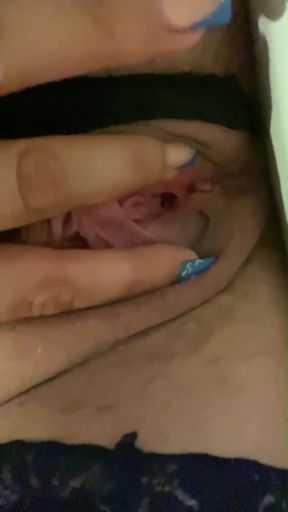 Great Orgasm and Pussy Juice From Milfycalla
