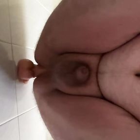 Chub bottom taking dildo