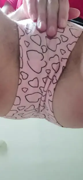 I masturbate my hairy pussy under the table in class