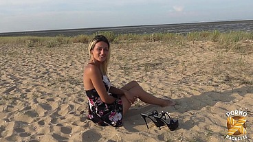 Lylou a une envie soudaine de sexe hard