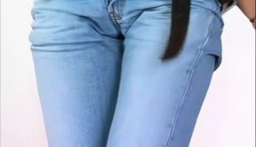 hairy milf her slim thighs need love