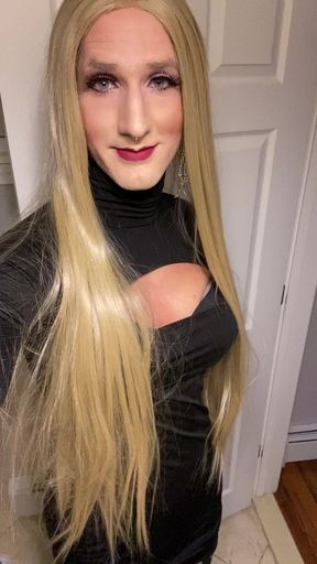 VERY HOT Blonde Crossdresser