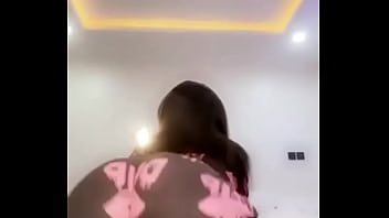 Girl shaking ass