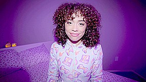 Willow Ryder is down for a dirty slumber party - Yngr