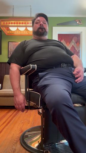 Barber on Break Cumshot Clip