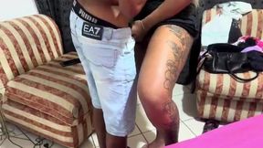 minha vizinha e uma travesti linda