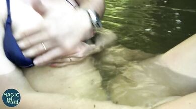 BLONDE TEEN WANTS TO SUCK