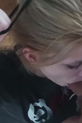 Homemade Amateur MILF Blowjob and Deep Throat Compilation with Cumshot