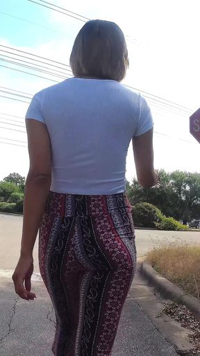 Mia Perriera - Booty Shake