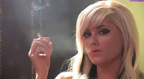 Sian Hamshaw smoking9