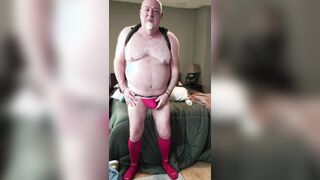 UNWRAP TAUNT FOR CUSTOMER! Otter takes off and milks for Kennie