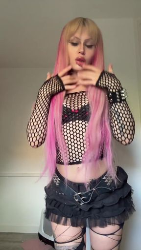 Goth emo long-haired alt chick dominates her boyfriend