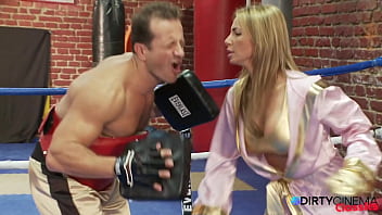 Boxing student fucks her coach in the ring