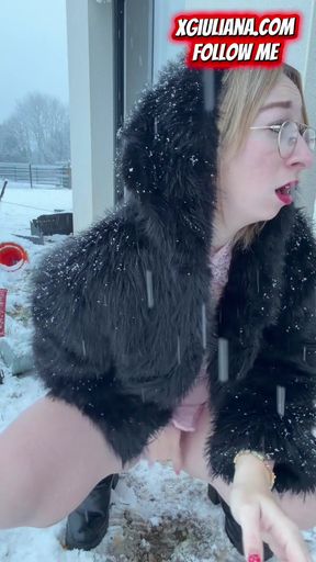 Giuliana this dildo and this feels good under the Normandy snow   Clip 1