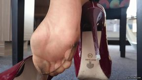 my tights have very dirty soles 2 wmv 1280 x 720