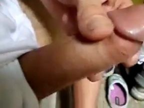 Fat Amateur Gets a Thick 5-Inch Boner 3