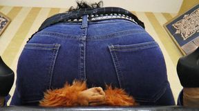 Lady Luciana - This is how disobedient slaves are punished