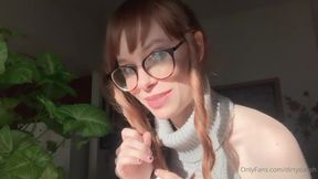 EGirl Next Door Invites You For a Fun Afternoon!