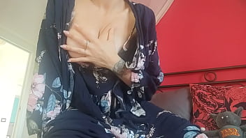 ChantalChannel farts on you cookie