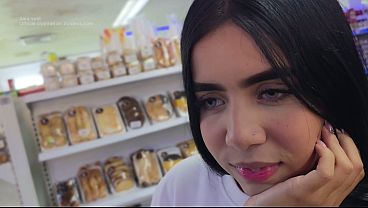 La chica que conoc&iacute_ en la estaci&oacute_n de servicio de gasolina la invite a comer y despu&eacute_s a los d&iacute_as vino a mi casa