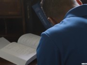 NextDoorBuddies - Nerdy Roommate Studies Biology Exam On Popular Stud