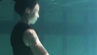 Siskina and Polcharova strip naked underwater