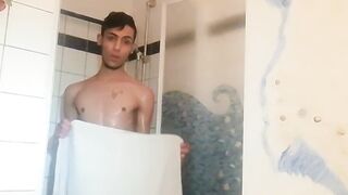 Adorable Latino twink Alexander Suares anal plays with dildo