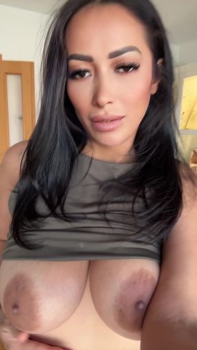 Latina MILF gets naughty with her hot friends