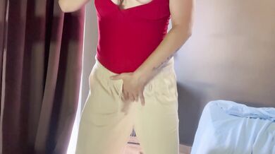 My neighbor spies on me through the window, I invite him over and masturbate while I wait for him.