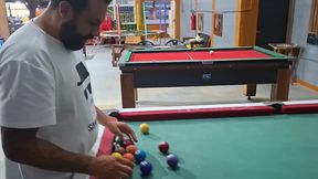 ela nao sabia jogar sinuca, mas sabia levar vara na cacapa