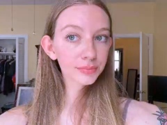 Lucy Spanks - Natural Face Worship Blonde