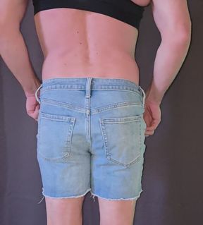 SISSY HUBBY THE MOMENT WIFEY'S OUT THE DOOR!