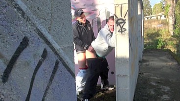 MIKE TIGER fucked a sexy arab ine xhib toudoor