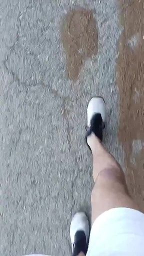 Por La Calle Duro Y En Chandal