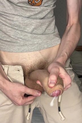 Three Days Abstinence Ends in Twink Bed Flooding