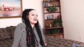 Hippy Chick Charlie Toys Her Cunt