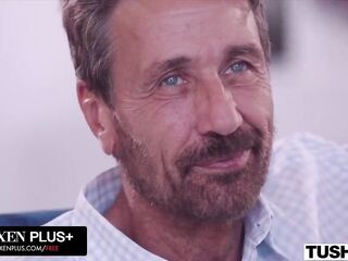 Tushy College Student Always Rushes Home for Anal Pound