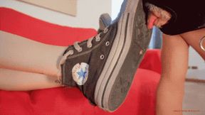 M V C - STINKY CONVERSE, SWEATY FEET