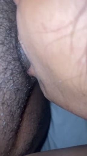 එහා ගෙදර අයියා ආවා කටට දීල යන්න නත්තල් Christmas gift from neighbor