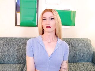 GROOBYGIRLS - Keeping It Stylish During the time that Toying Her Aperture