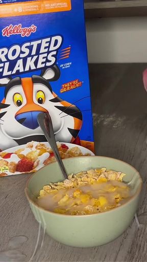 Frosted Flakes Get More Frosted With 12+ Ropes of Cum   Clip 1