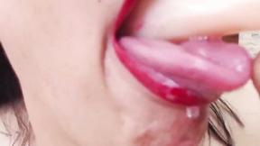 ”STEPMOM Dildo Suck”