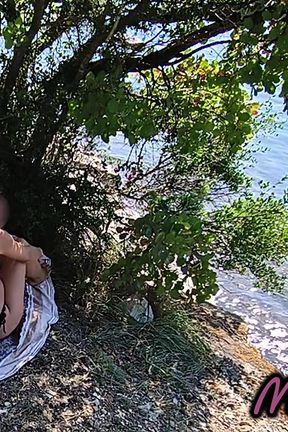 Flashing My Cock in Front of Stepdaughter on a Public Beach and She Helps Me Cum in Front of Everyone