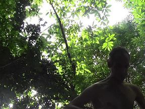 Mi sbiotto ma non ciulo però sborro a dirotto e ti mostro il culo!